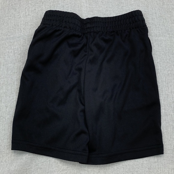CHAMPION Little Boys "C" Outline Script Short Size 4 - Picture 3 of 8